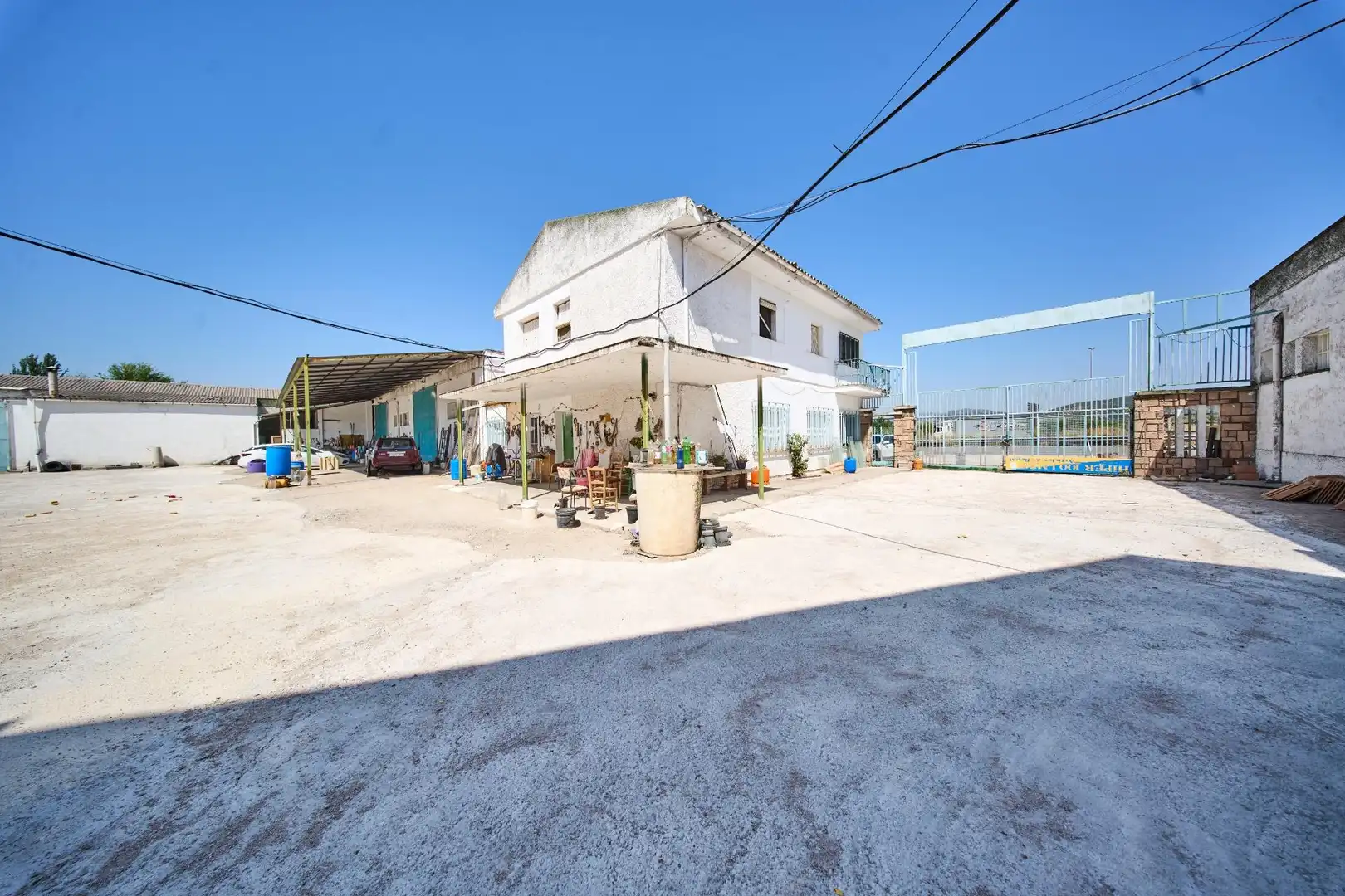Exterior view of Industrial land for sale in La Carolina