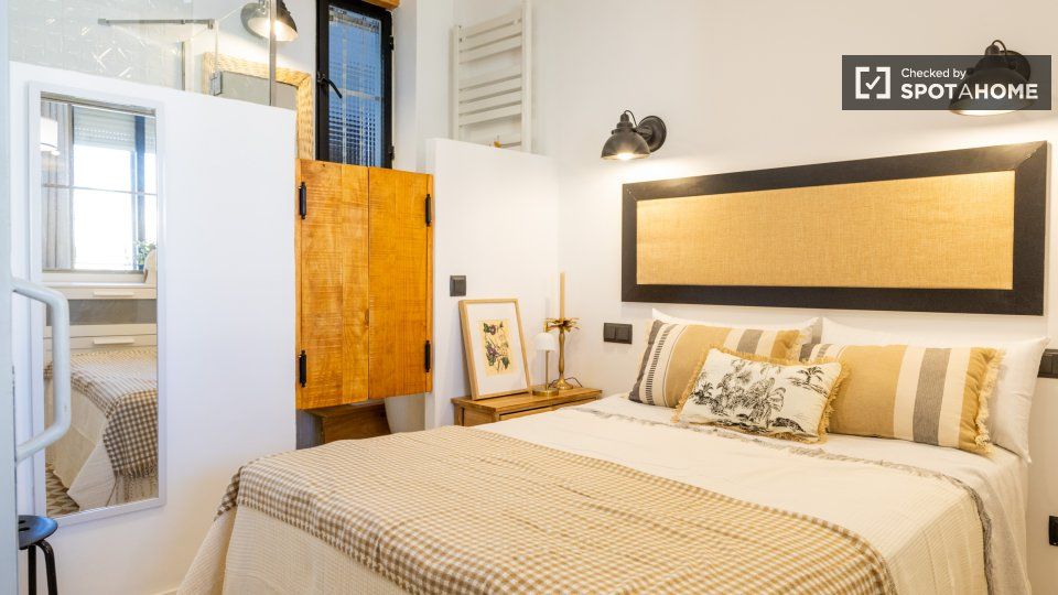 Habitación de Piso de alquiler en  Madrid Capital con Aire acondicionado, Calefacción y Amueblado