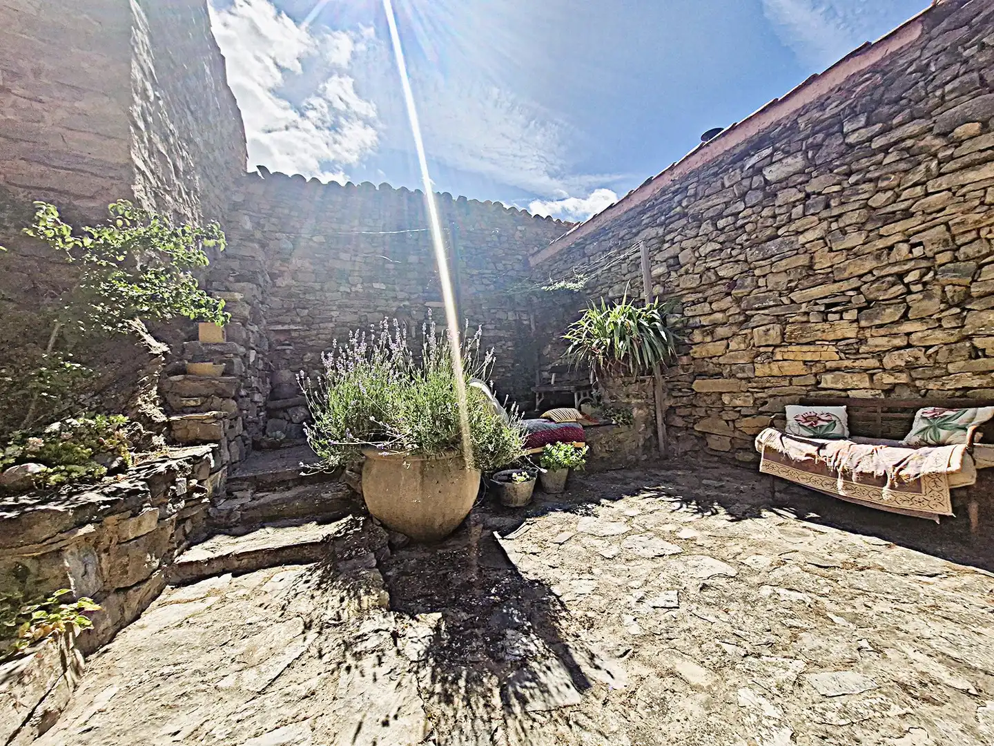 Terrassa de Casa o xalet en venda en Enciso amb Calefacció, Jardí privat i Terrassa