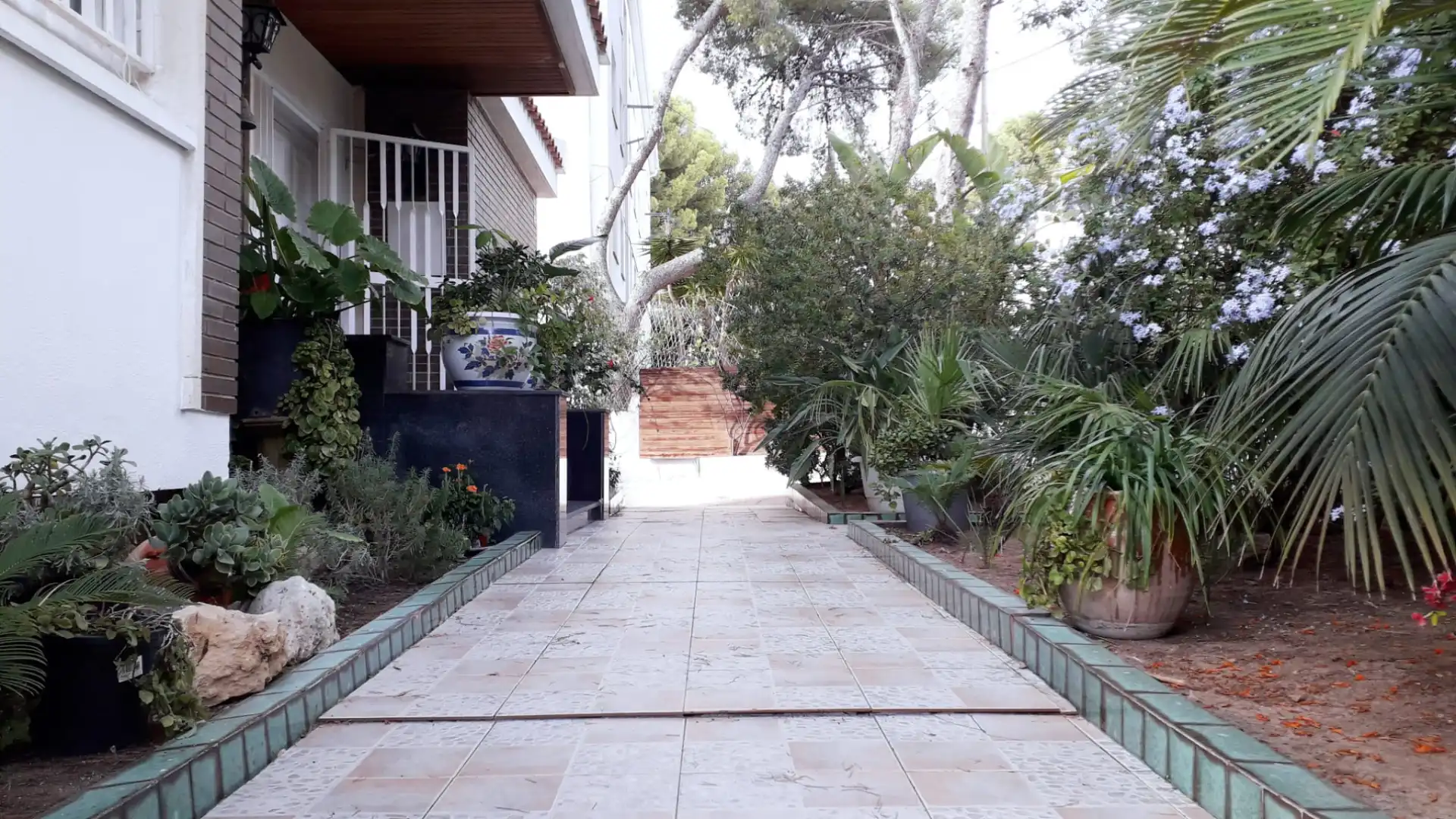 Jardí de Casa o xalet en venda en Castelldefels amb Aire condicionat, Calefacció i Jardí privat