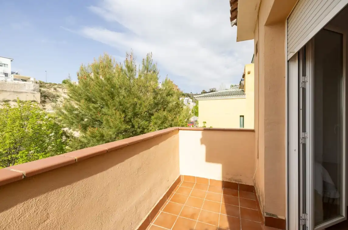 Terraza de Casa o chalet en venta en La Zubia con Aire acondicionado, Calefacción y Jardín privado