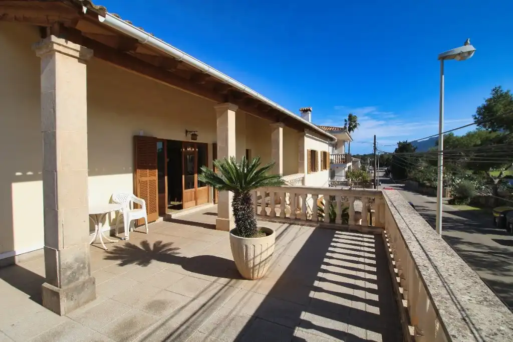 Vista exterior de Casa o xalet en venda en Alcúdia amb Jardí privat, Terrassa i Traster