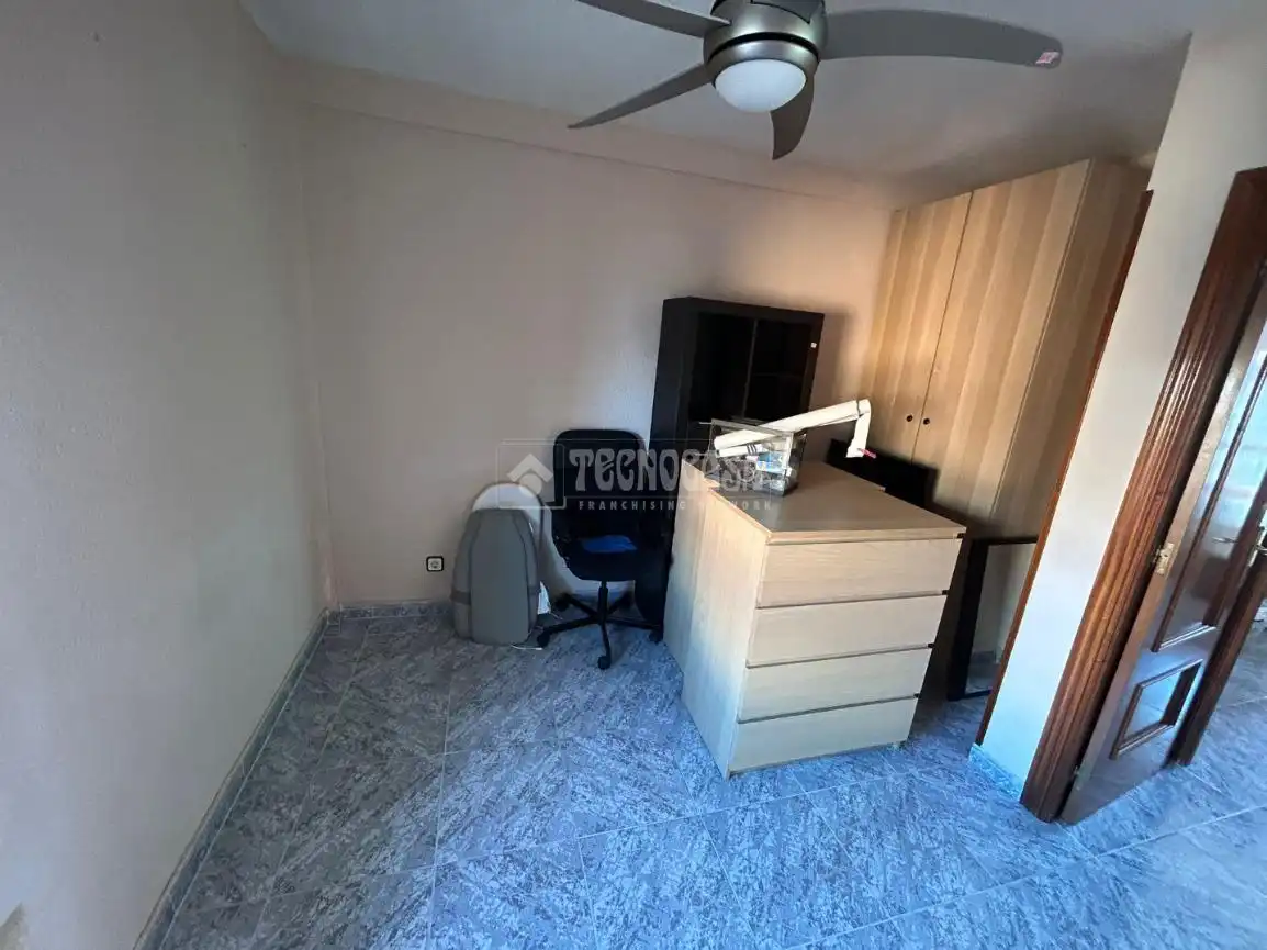 Piso en venta en Alcalá de Henares con Amueblado