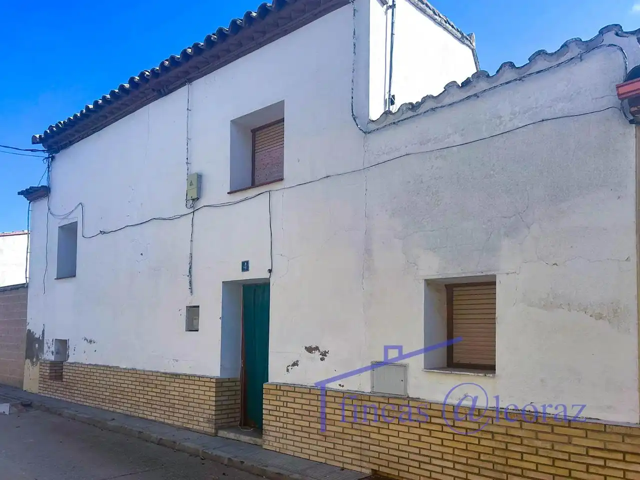 Außenansicht von Country house zum Verkauf in Alcubierre