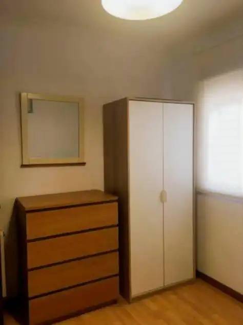 Dormitori de Pis en venda en Linares amb Aire condicionat i Calefacció