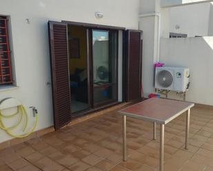Attic to rent in Nueva Alcalá