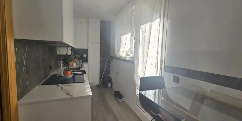 Cocina de Casa adosada en venta en Guardo con Jardín privado y Amueblado
