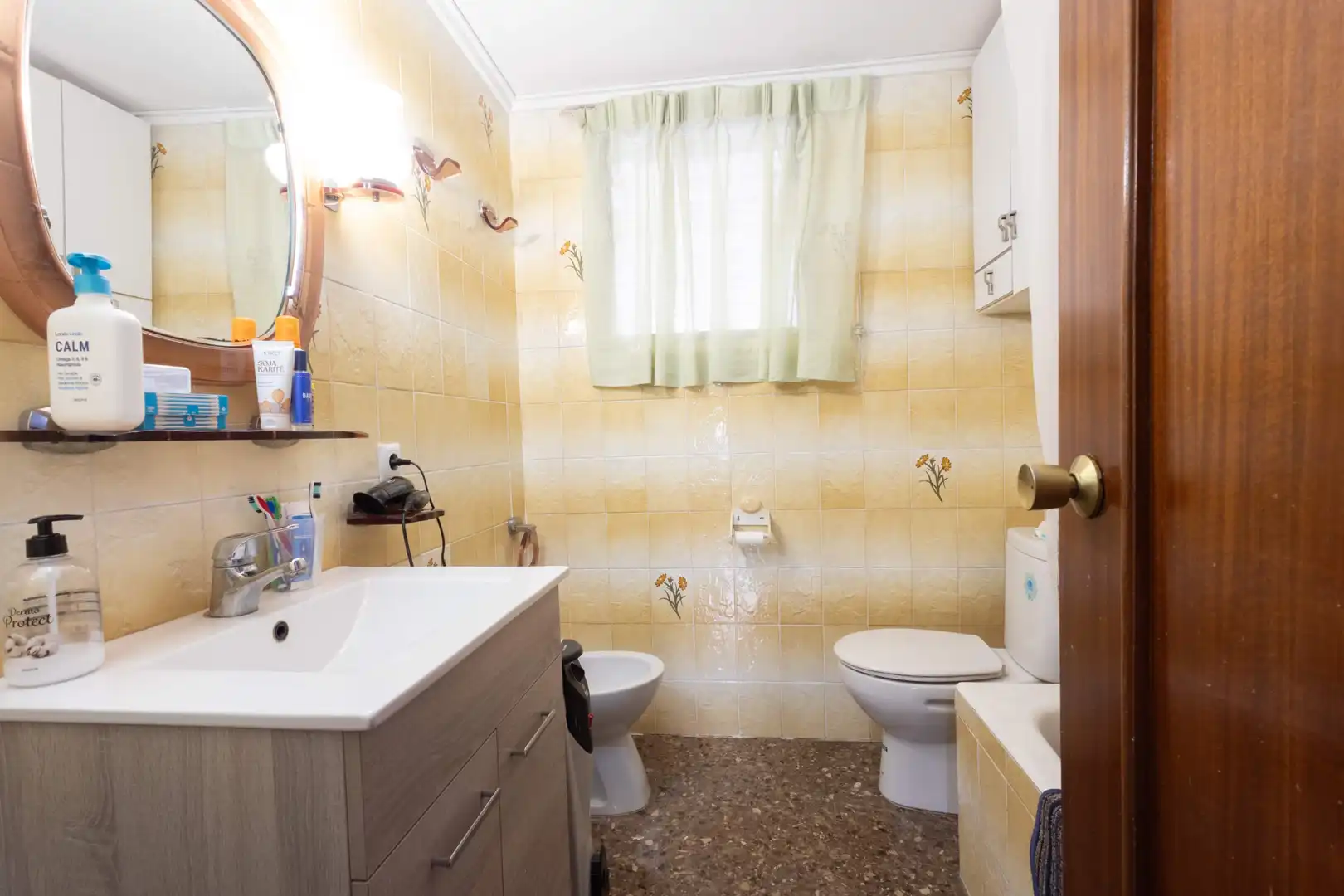 Badezimmer von Wohnung zum Verkauf in Gandia mit Balkon