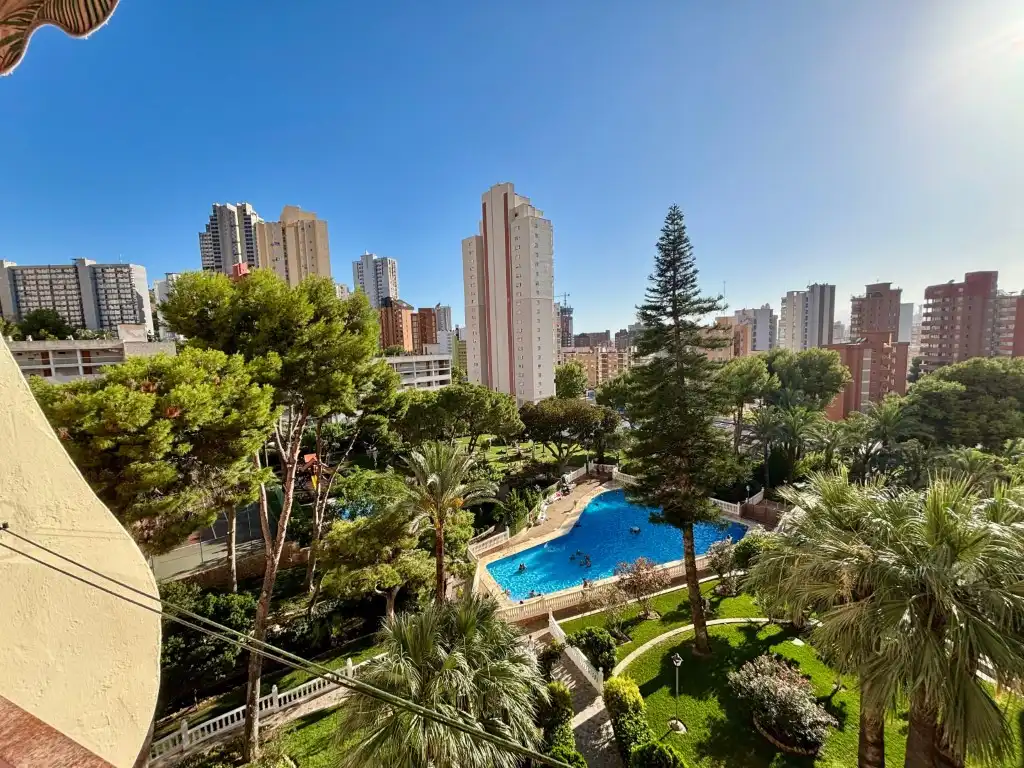 Wohnung zur Miete in Avenida Paris, Rincón Alto