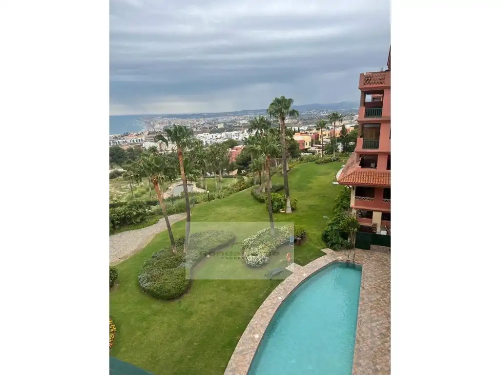Piso con ascensor en venta en Avenida Higueron