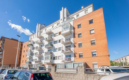 Exterior view of Flat for sale in Figueres  with Heating, Terrace and Balcony