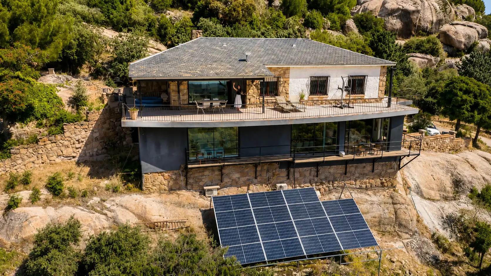 Exterior view of Houses for sale in Hoyo de Manzanares  with Air Conditioner, Private garden and Swimming Pool