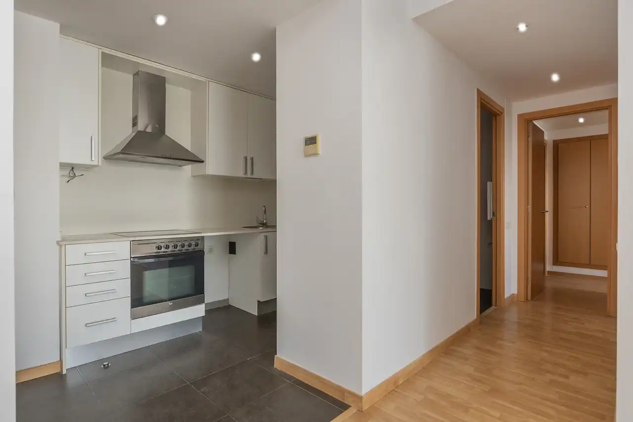 Cuina de Pis en venda en Barcelona amb Aire condicionat, Terrassa i Traster