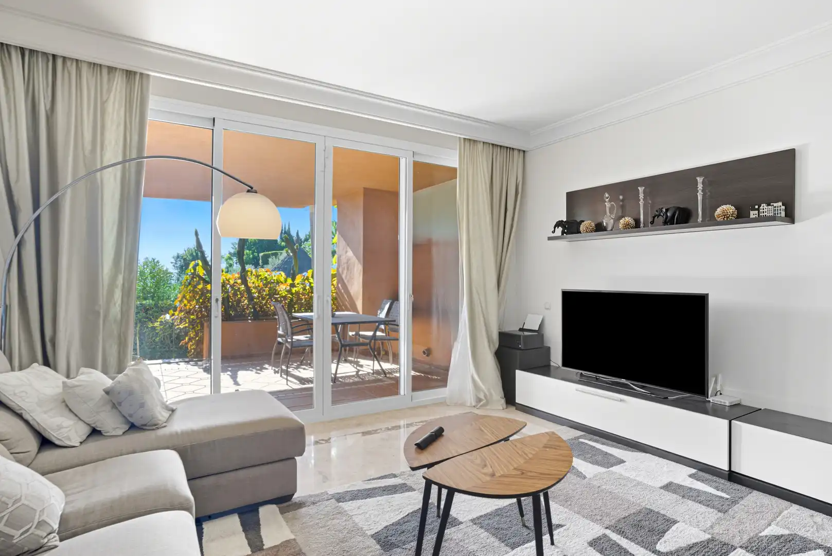 Wohnung mit Pool zum Verkauf in Nueva Andalucía, imagen 2