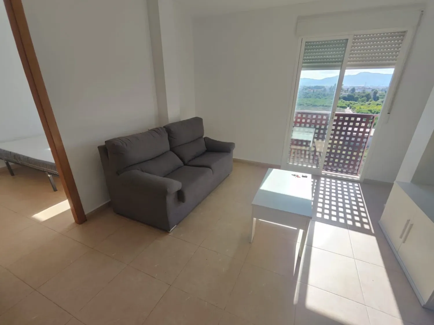 Sala de estar de Apartamento de alquiler en  Murcia Capital con Aire acondicionado, Calefacción y Amueblado