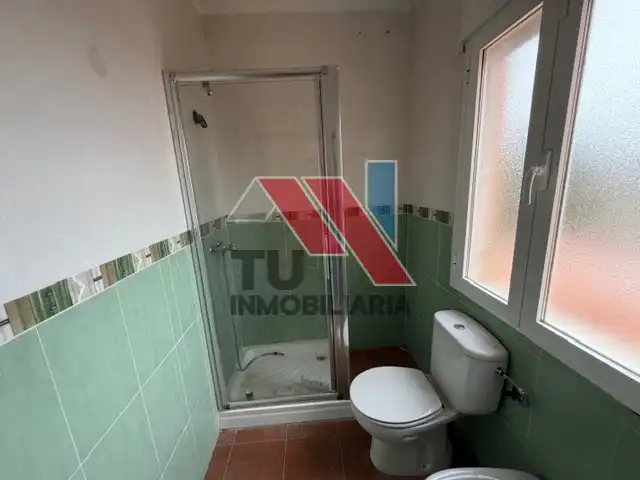 Bany de Casa o xalet en venda en Otero amb Calefacció, Jardí privat i Balcó