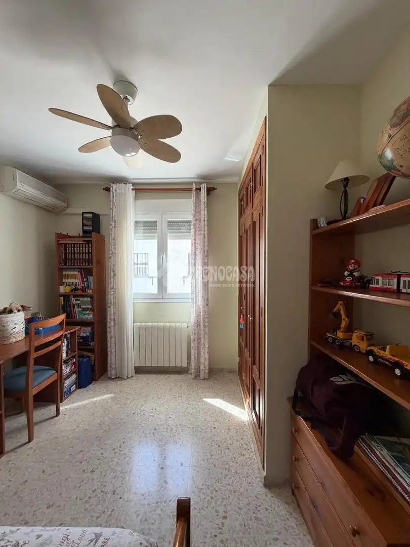 Bedroom of Detached homes for sale in Utrera  with Air Conditioner and Community pool
