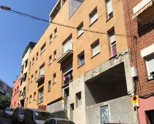 Exterior view of Building for sale in Santa Coloma de Gramenet