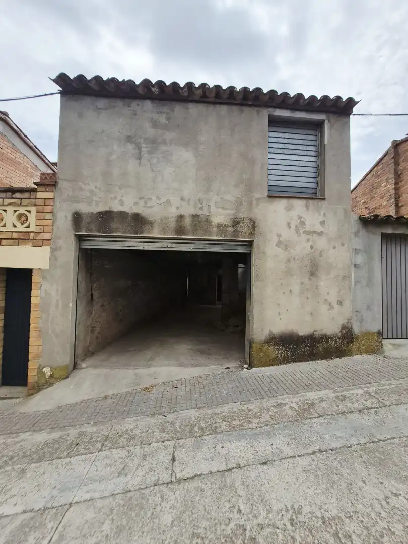 Aparcament de Casa adosada de lloguer amb opció a compra en Els Hostalets de Pierola amb Calefacció, Terrassa i Traster