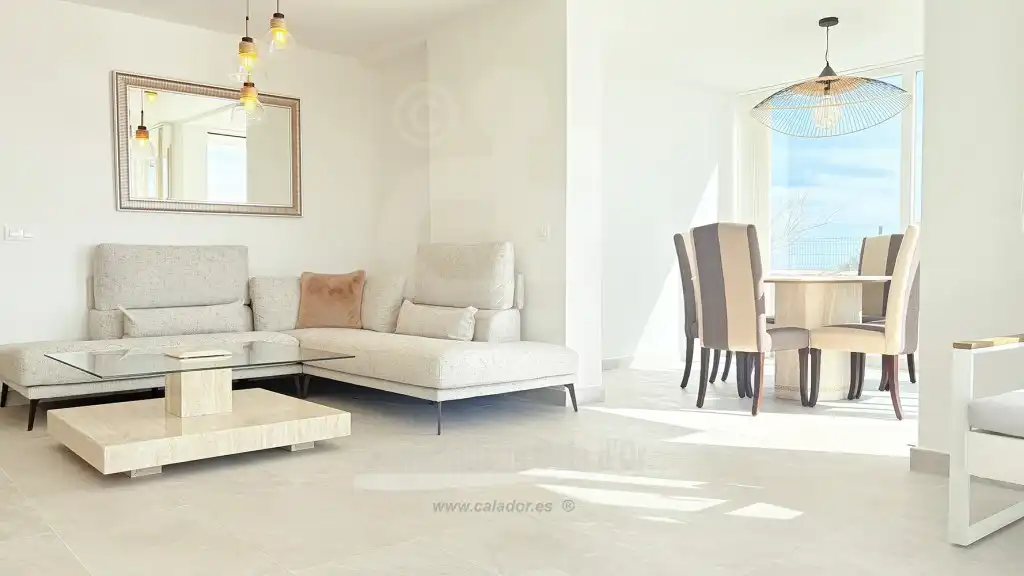 Wohnzimmer von Wohnungen zum Verkauf in Santanyí mit Klimaanlage, Privatgarten und Terrasse