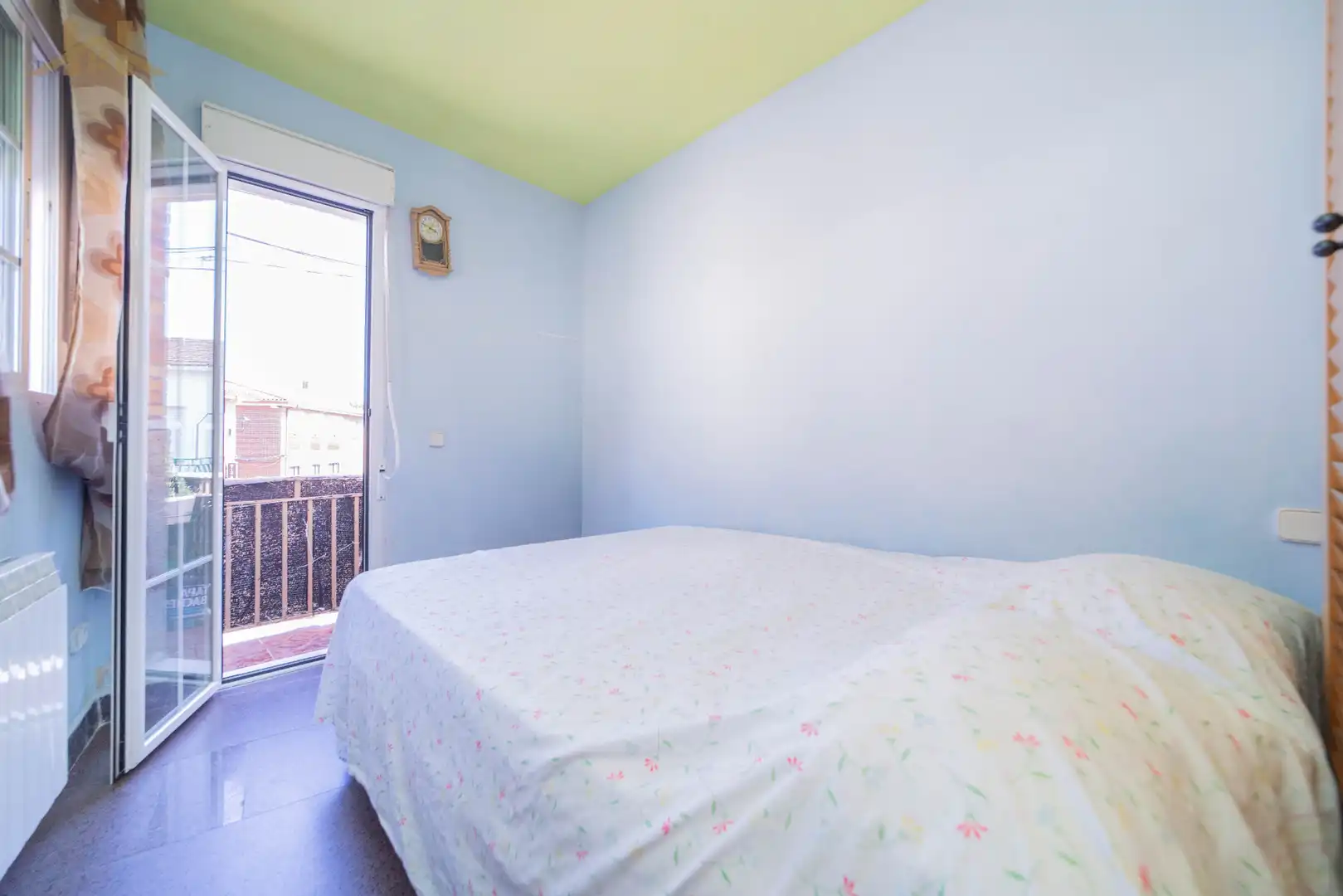 Habitación de Dúplex en venta en Valdemorillo con Calefacción, Terraza y Balcón