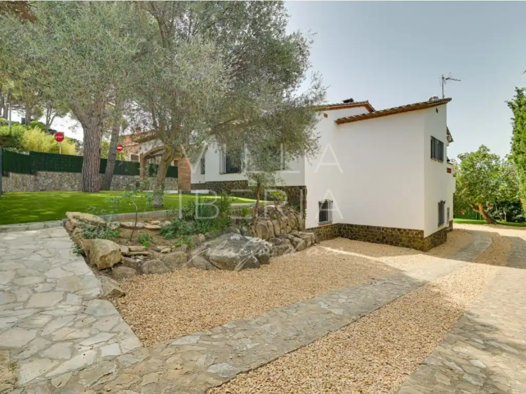 Garden of Houses for sale in Castell d'Aro, Platja d'Aro i s'Agaró  with Swimming Pool