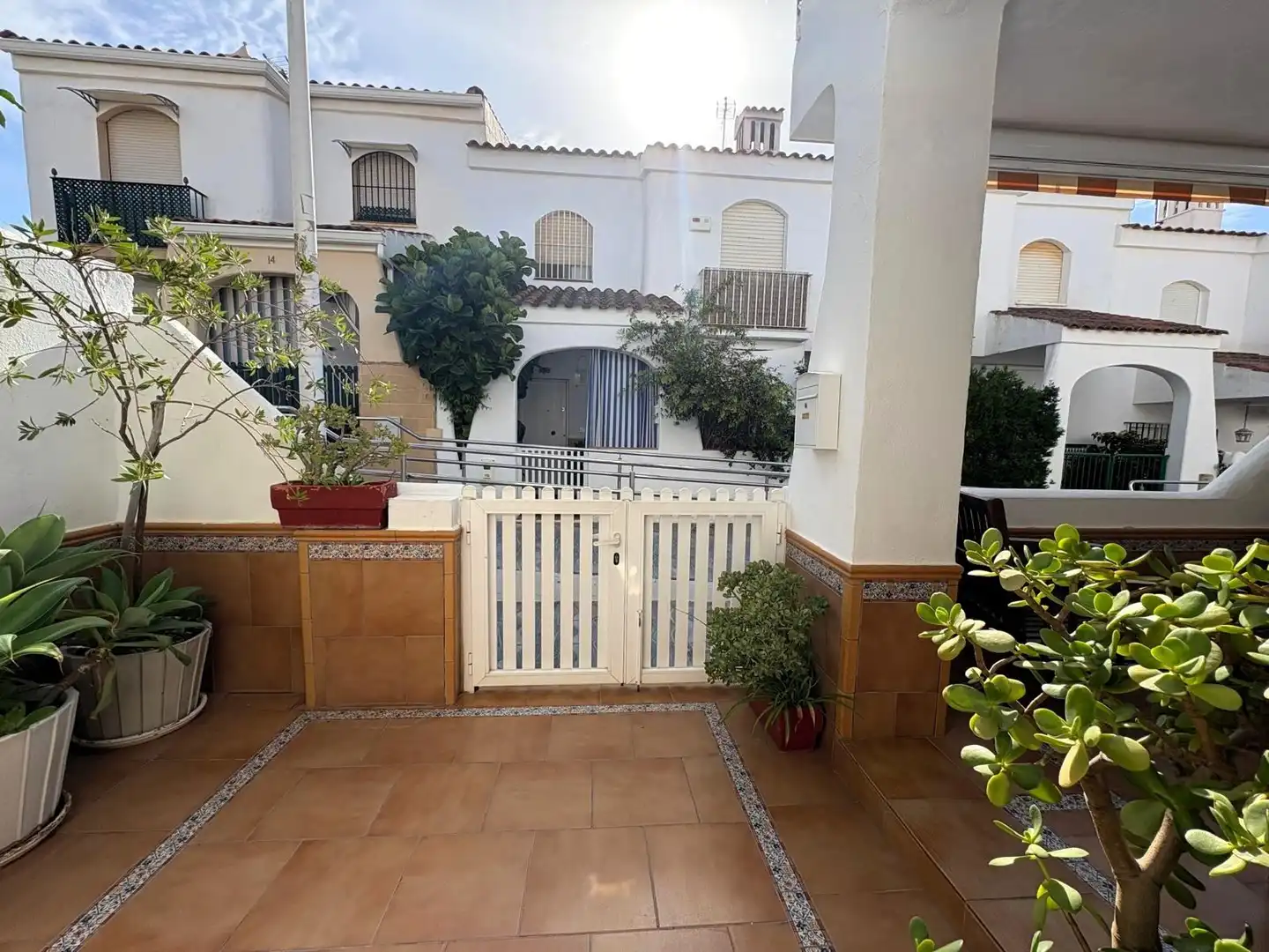 Jardí de Casa adosada en venda en Almonte amb Terrassa i Balcó