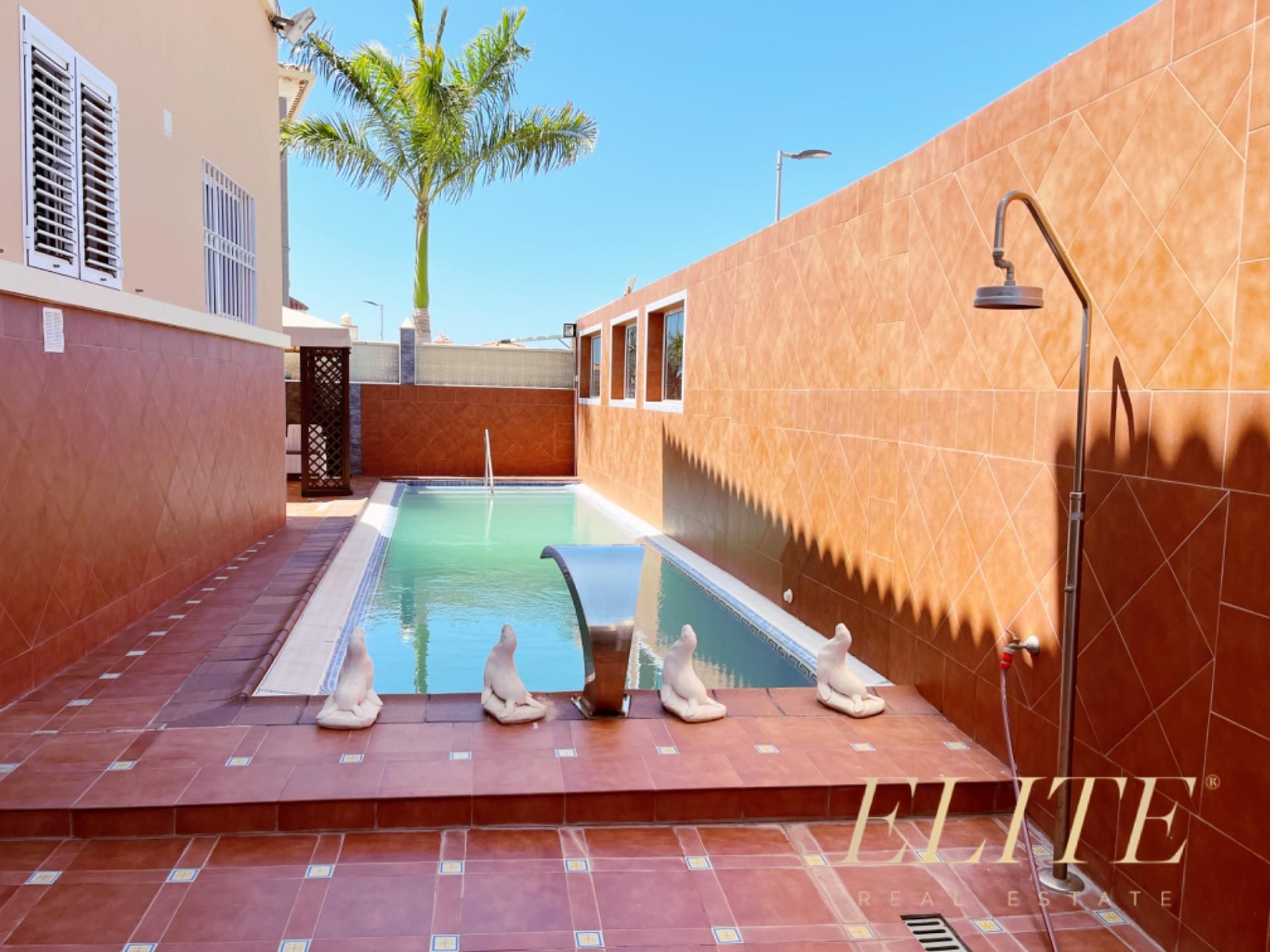 Swimming pool of House or chalet for sale in San Bartolomé de Tirajana  with Private garden, Terrace and Storage room