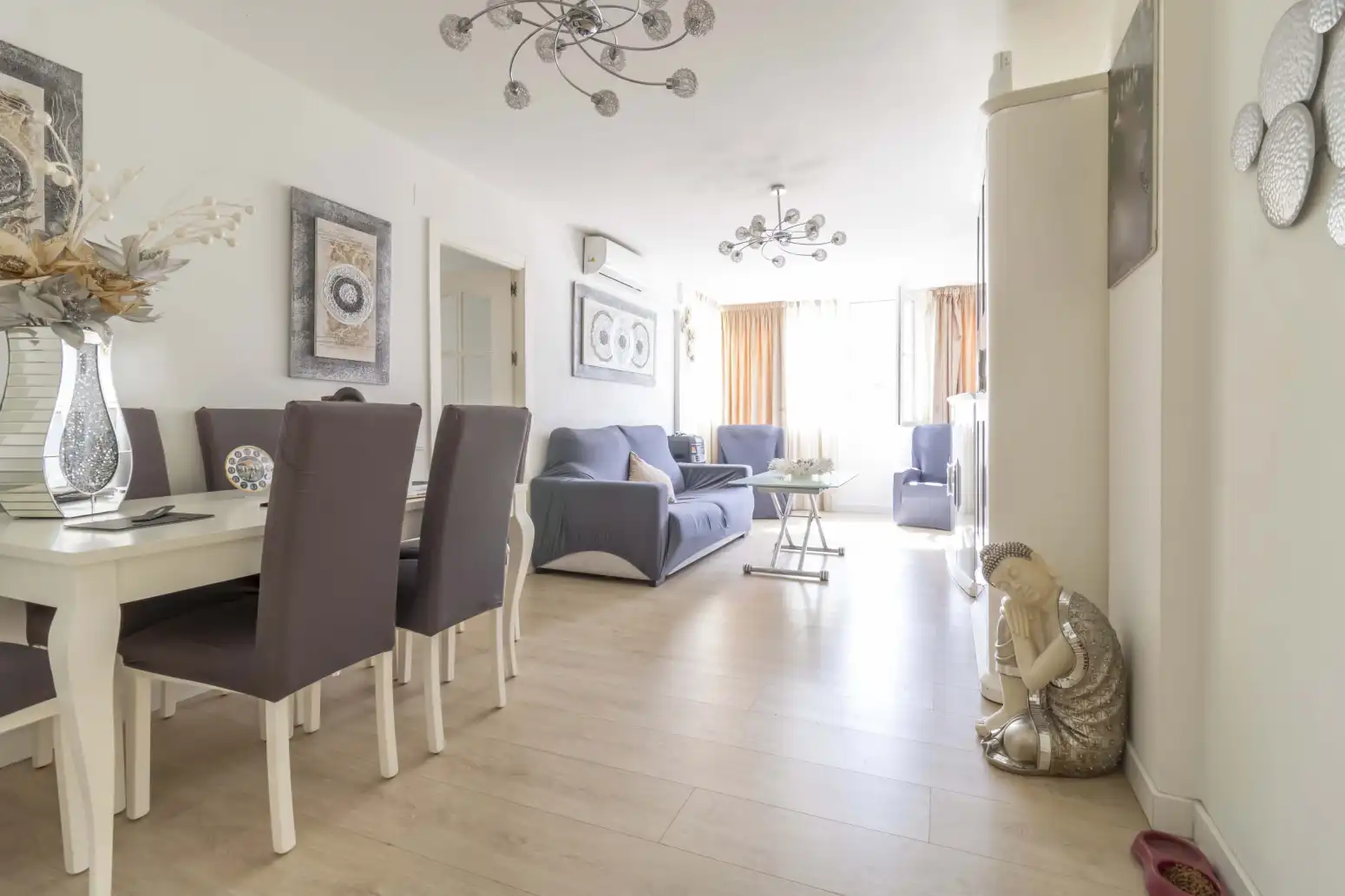 Sala de estar de Piso en venta en Sevilla con Aire acondicionado, Jardín privado y Piscina