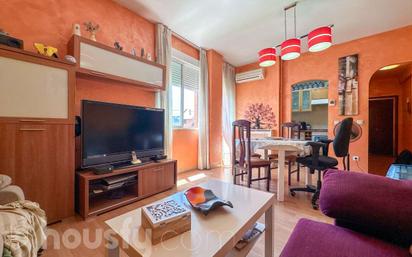 Living room of Flat for sale in  Madrid Capital  with Air Conditioner, Heating and Parquet flooring