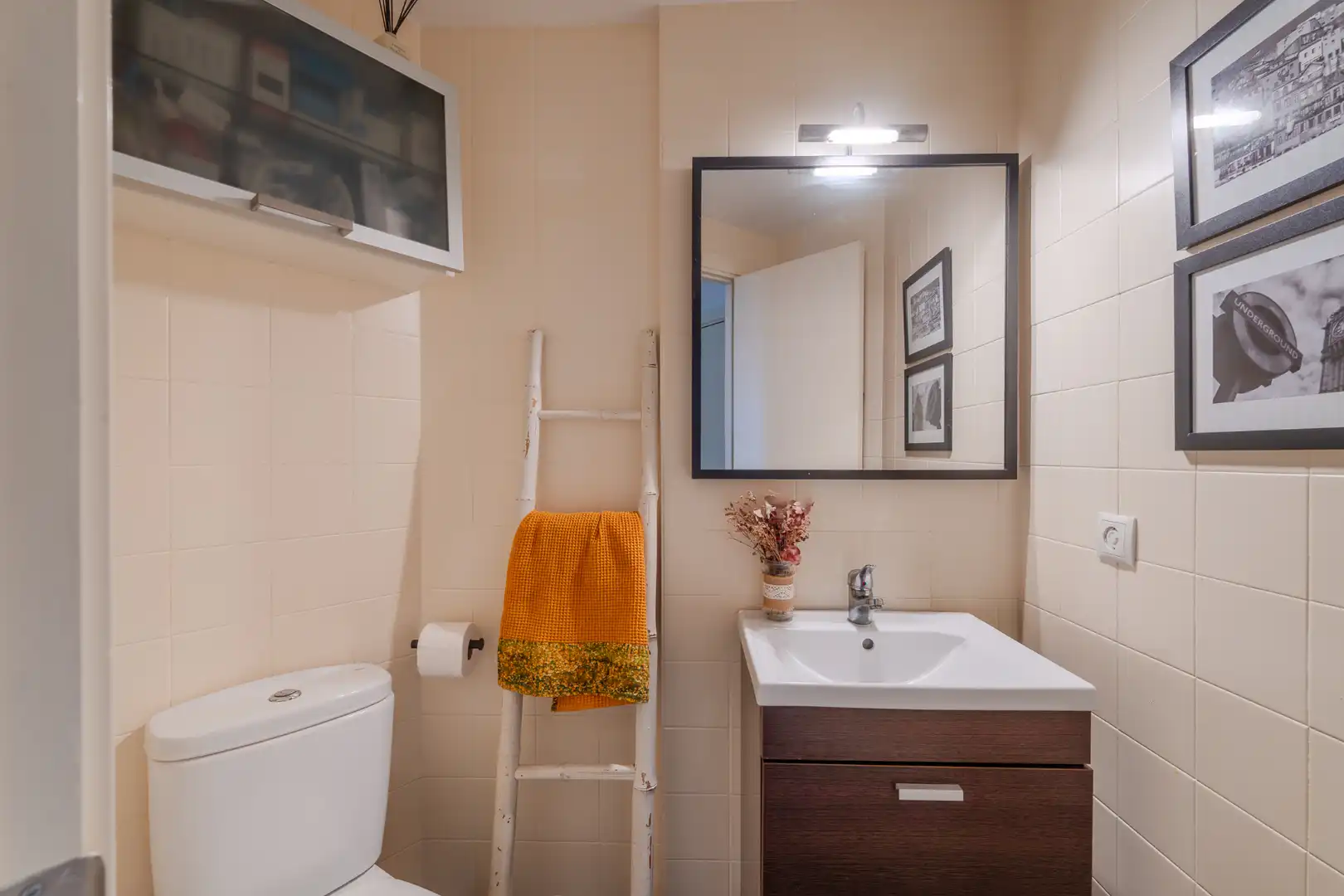 Badezimmer von Wohnung zum Verkauf in Girona mit Klimaanlage, Heizung und Parkett