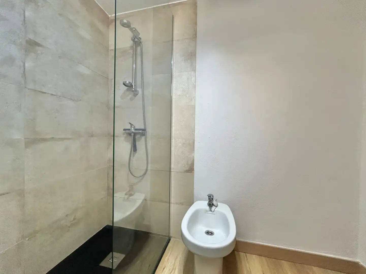 Bany de Apartament en venda en Málaga amb Aire condicionat, Calefacció i Terrassa