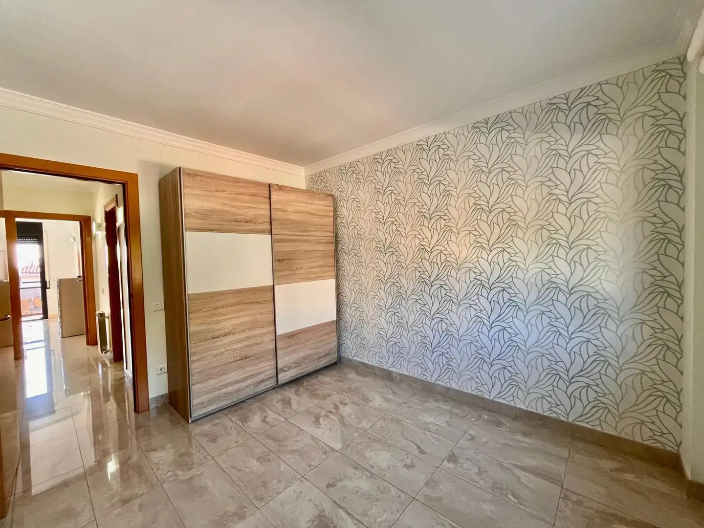 Habitación de Casa adosada en venta en Vilanova i la Geltrú con Calefacción, Jardín privado y Terraza