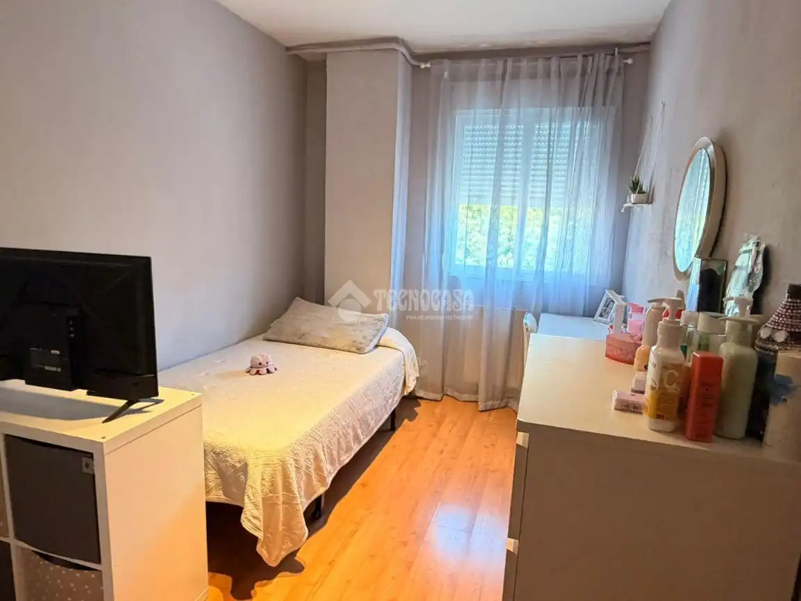 Habitación de Piso en venta en Valdemoro con Calefacción, Terraza y Trastero