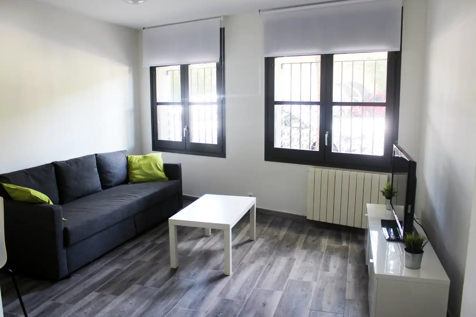 Sala de estar de Piso en venta en Girona con Aire acondicionado, Calefacción y Terraza