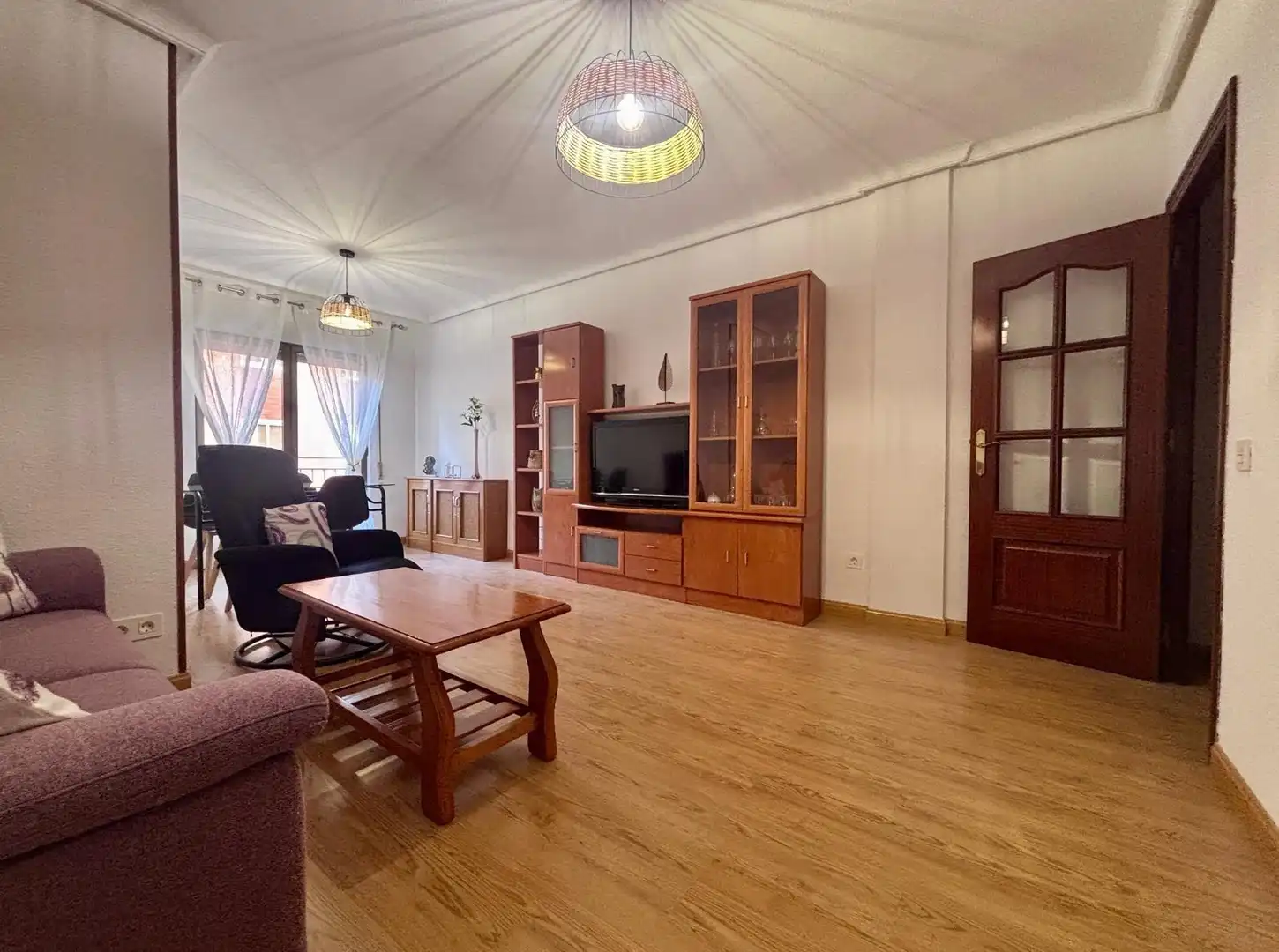 Sala de estar de Piso de alquiler en Salamanca Capital con Amueblado y Balcón