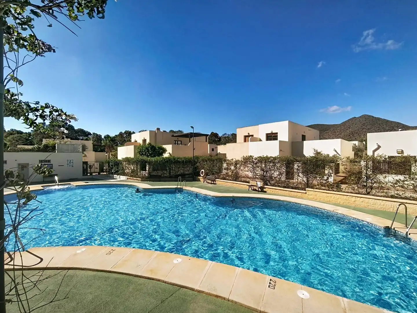 Villa avec piscine à vendre à Pozo de los Frailes - Presillas - Albaricoques