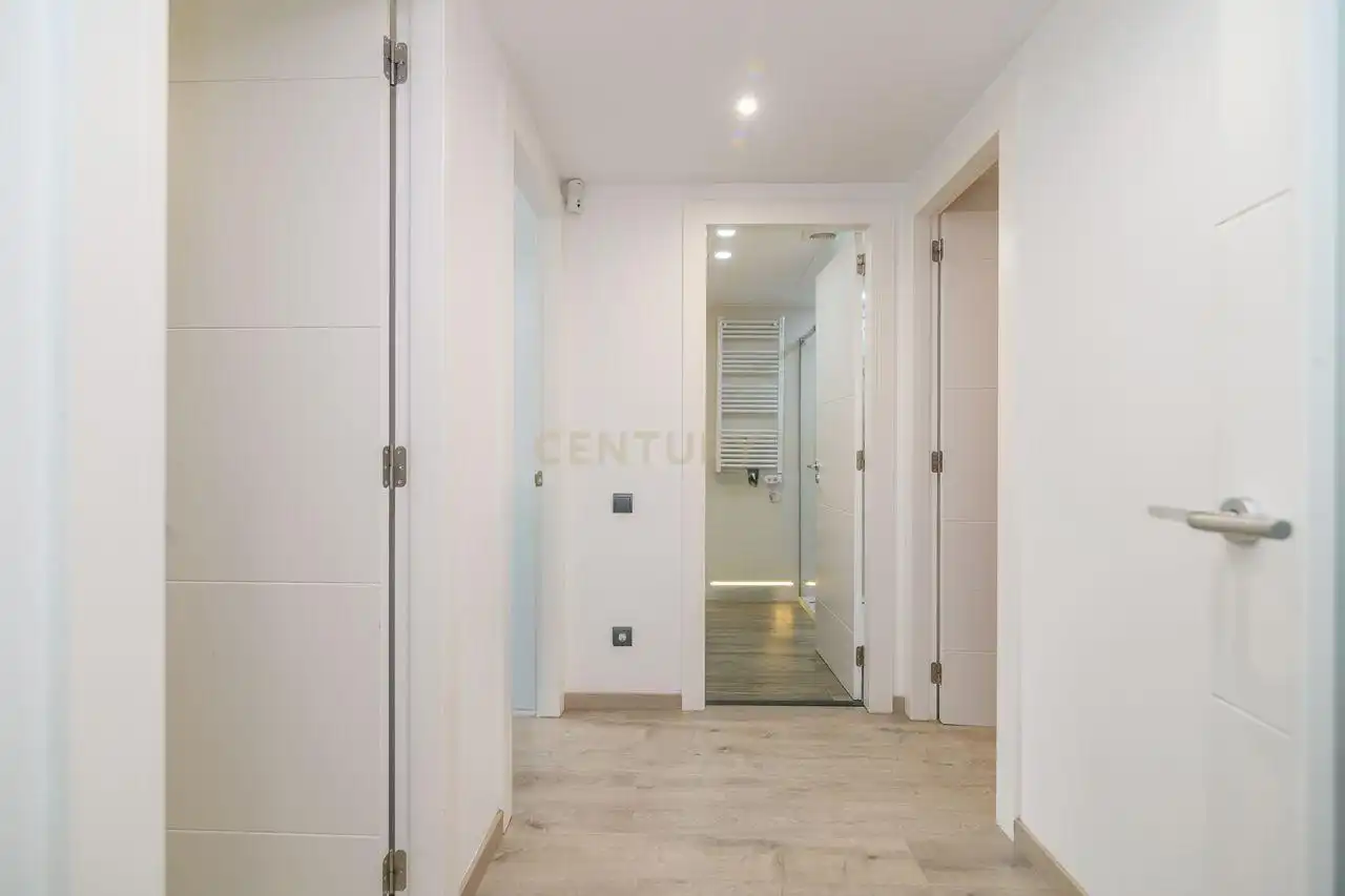 Apartamento en venta en Molins de Rei con Aire acondicionado, Trastero y Balcón