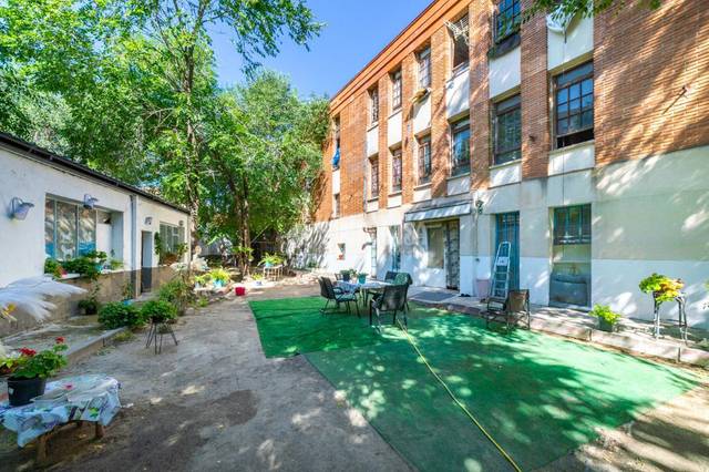 Edificio en Venta en Tres Olivos - Valverde