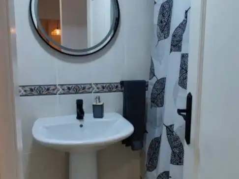 Baño de Piso en venta en Roquetas de Mar con Aire acondicionado, Calefacción y Amueblado