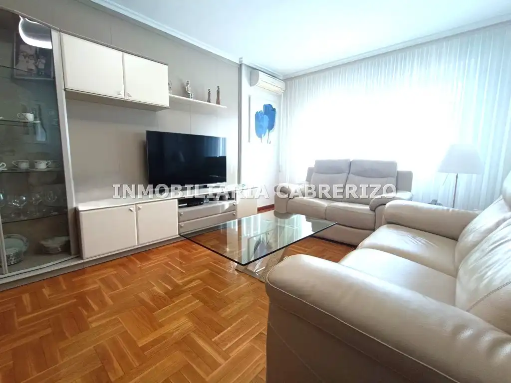 Sala d'estar de Pis en venda en San Adrián 