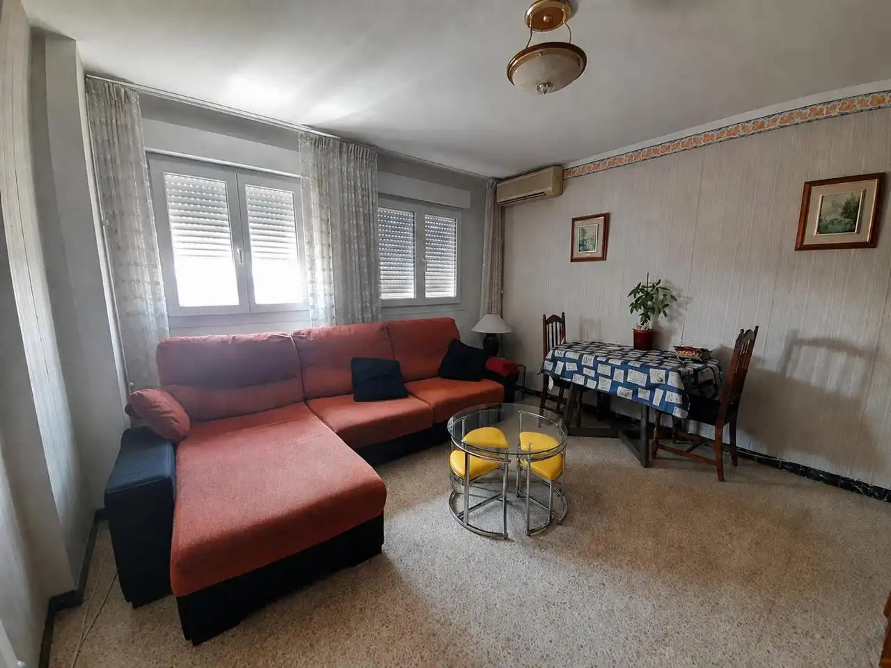 Sala d'estar de Pis en venda en Zaragoza amb Calefacció, Terrassa i Balcó