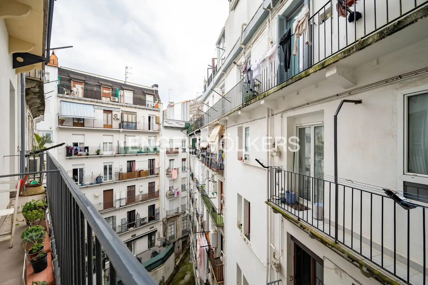 Vista exterior de Piso en venta en Donostia - San Sebastián  con Calefacción y Balcón