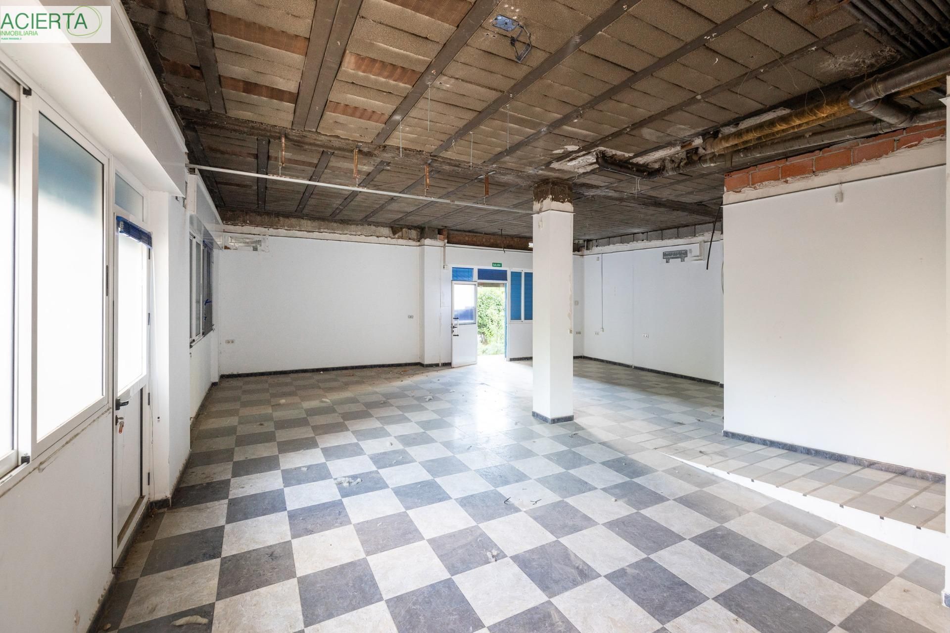 Local en venda en  Granada Capital