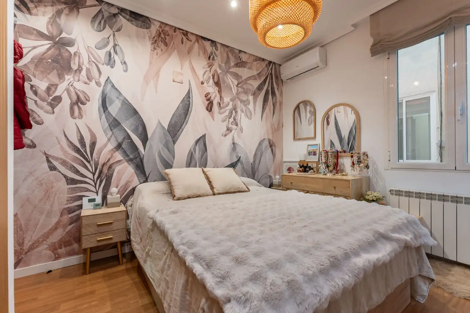 Habitación de Piso en venta en Madrid con Calefacción