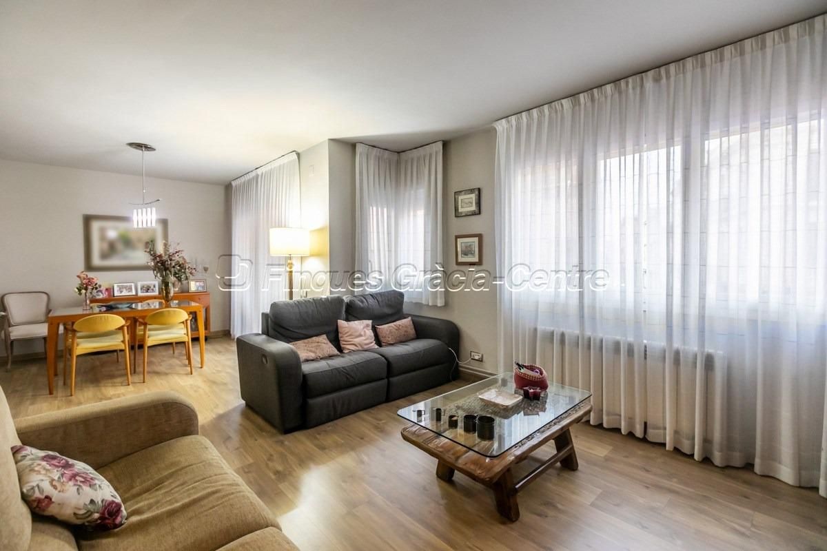 Living room of House or chalet for sale in Sabadell  with Air Conditioner, Heating and Private garden