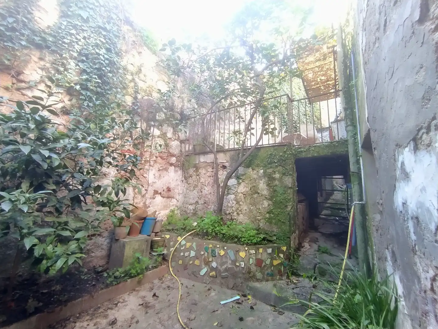 Garten von Einfamilien-Reihenhaus zum Verkauf in Trujillo mit Terrasse und Balkon