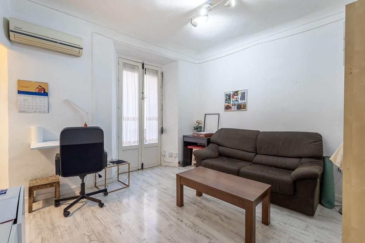 Sala d'estar de Pis en venda en  Granada Capital amb Aire condicionat i Balcó