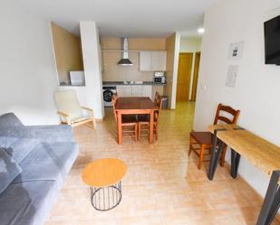 Sala d'estar de Apartament en venda en Mijas amb Aire condicionat, Calefacció i Parquet