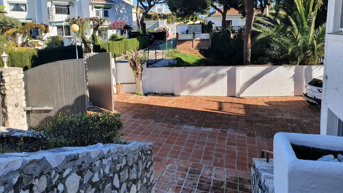 Jardí de Casa o xalet de lloguer en Mijas amb Aire condicionat, Jardí privat i Piscina